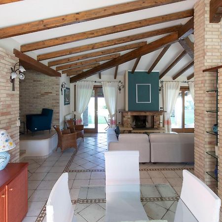 Villa Palmetto Santa Margherita di Pula Esterno foto
